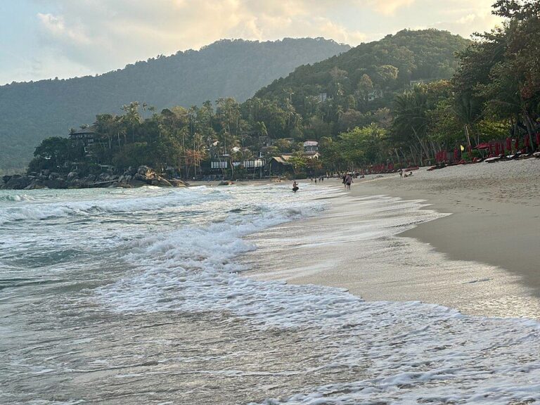 Ao Thong Nai Pan on Ko Pha-ngan